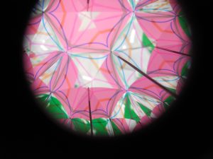 作った万華鏡を見て