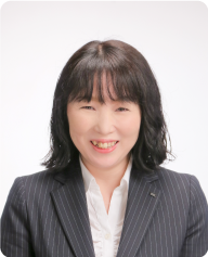講師